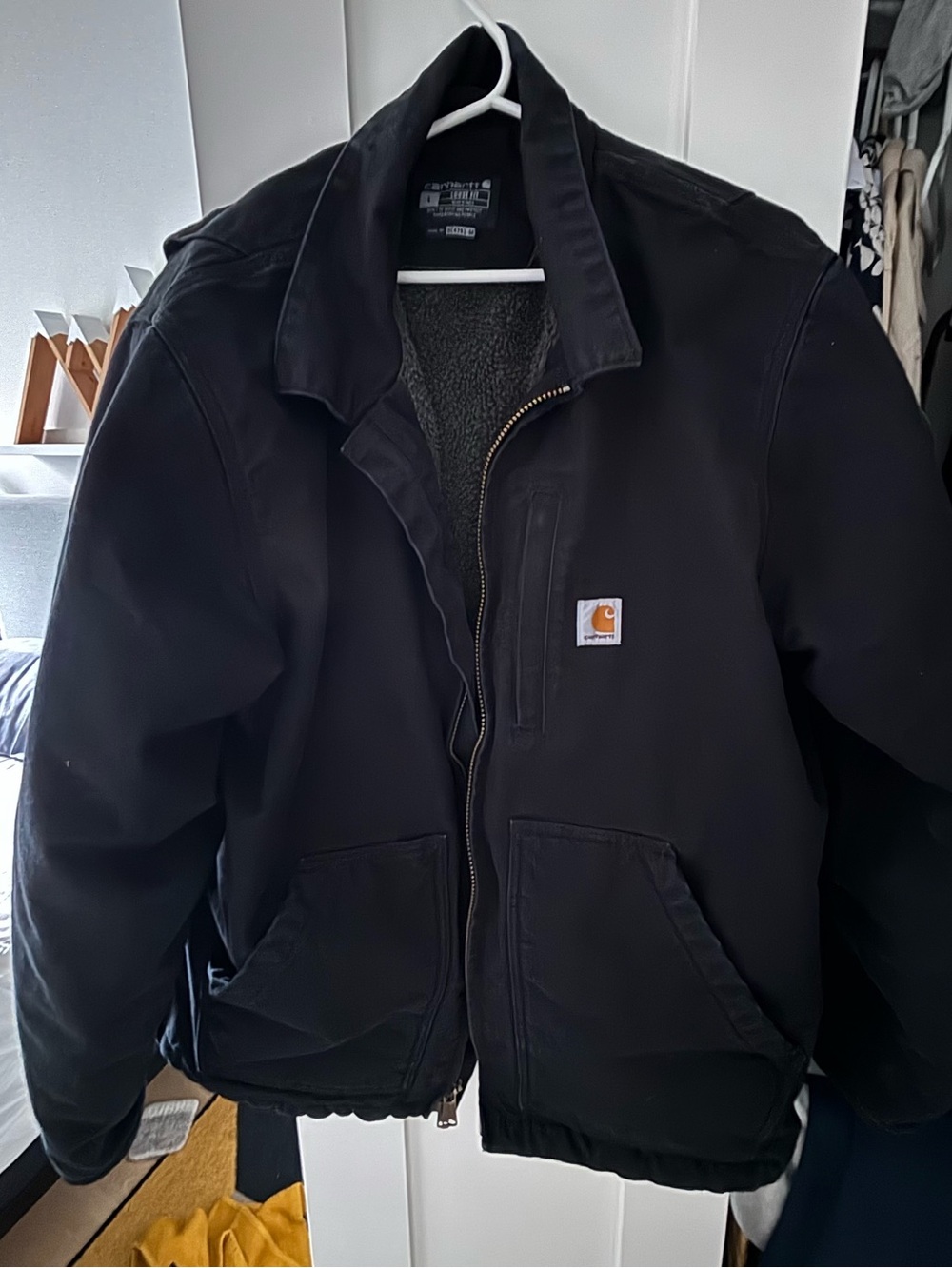Carhartt Loose Fit Black Men’s Sherpa-Lined Puffer Jacket